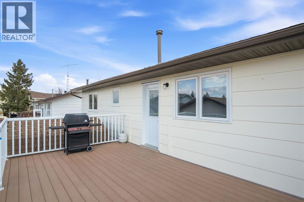 5626 57 Avenue, Olds, Alberta  T4H 1K2 - Photo 33 - A2309173