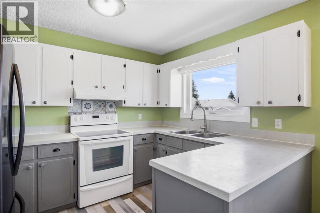 5626 57 Avenue, Olds, Alberta  T4H 1K2 - Photo 9 - A2309173