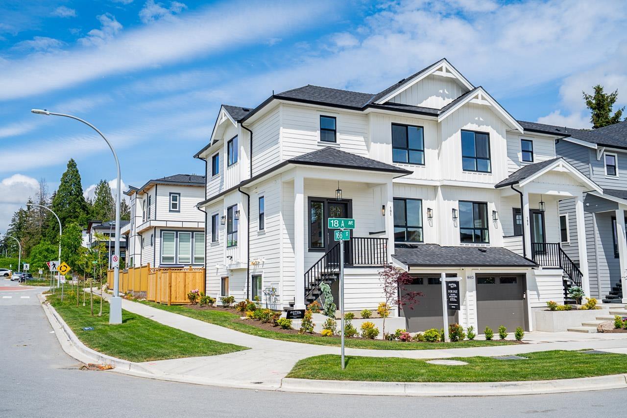 101 16613 18a Avenue, Surrey, British Columbia  V3Z 1A2 - Photo 4 - R3124321