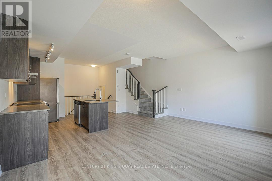 136 Covington Crescent, Whitchurch-Stouffville, Ontario  L4A 4W8 - Photo 3 - N13157708