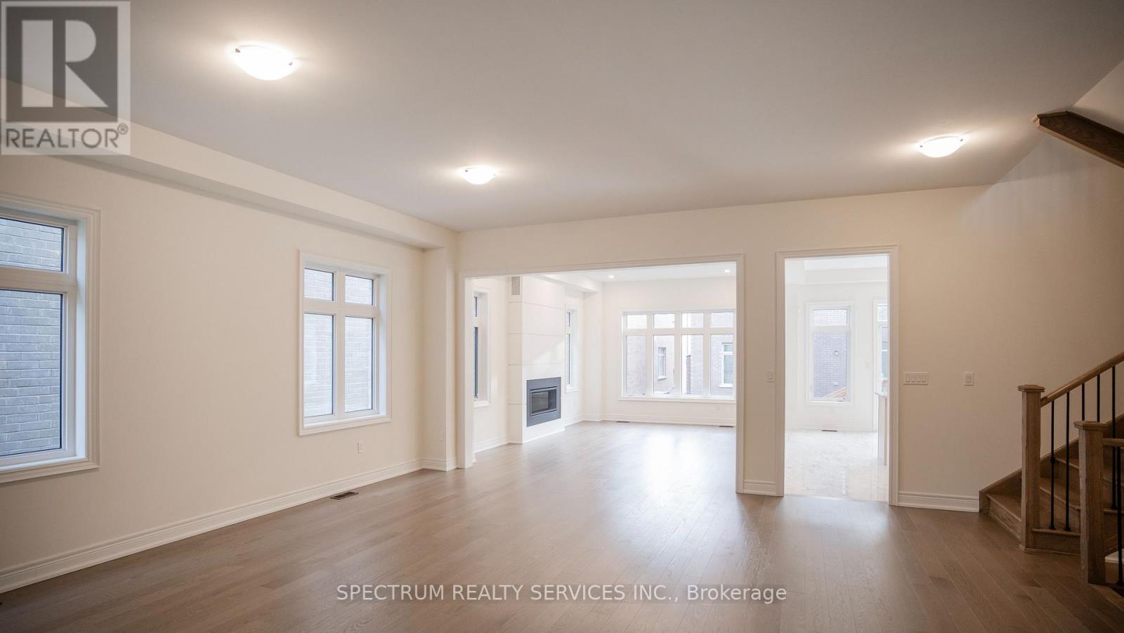 23 Lorrain Hand Crescent, Georgina, Ontario  L4P 0T2 - Photo 6 - N13157716
