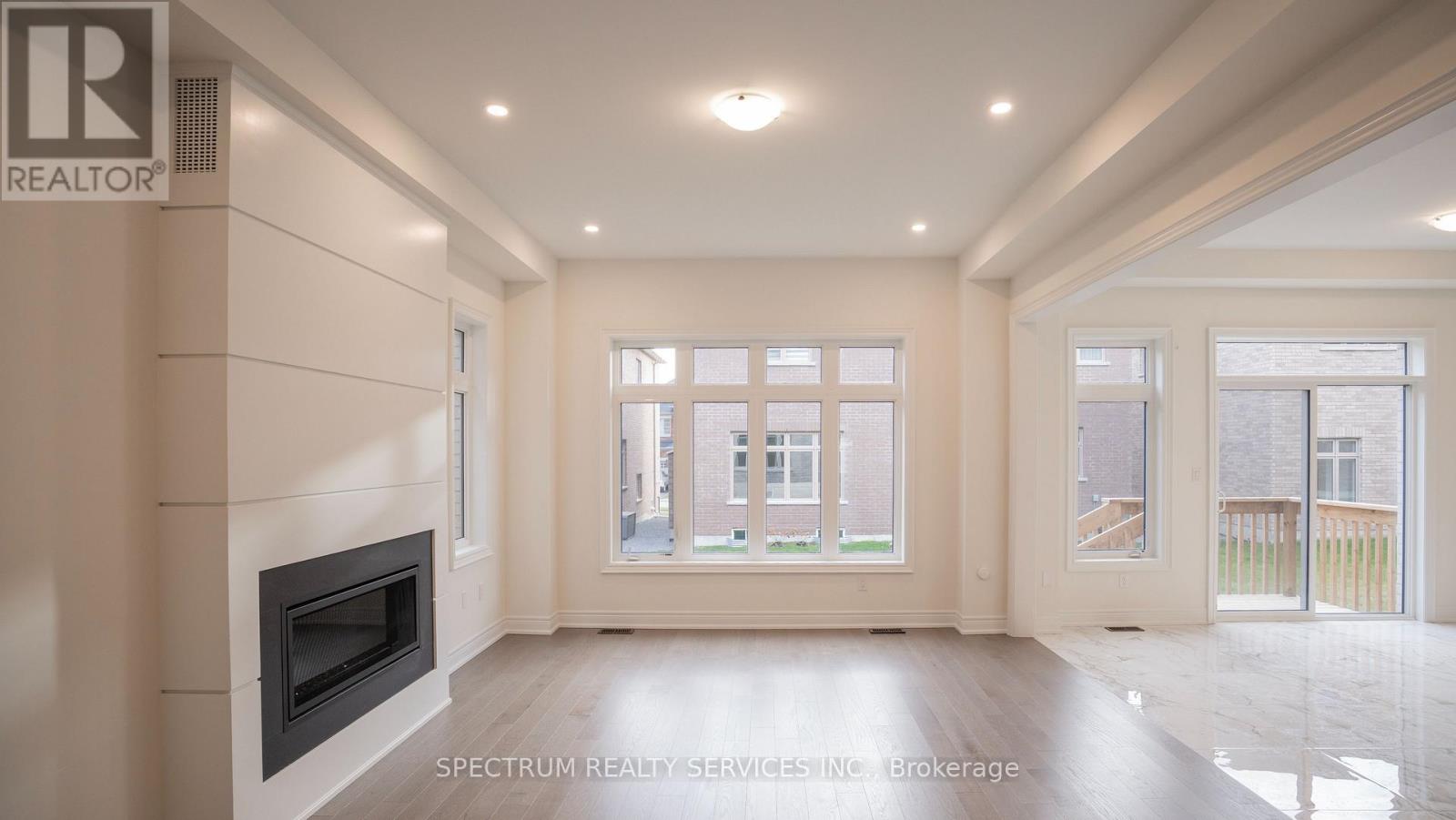 23 Lorrain Hand Crescent, Georgina, Ontario  L4P 0T2 - Photo 8 - N13157716