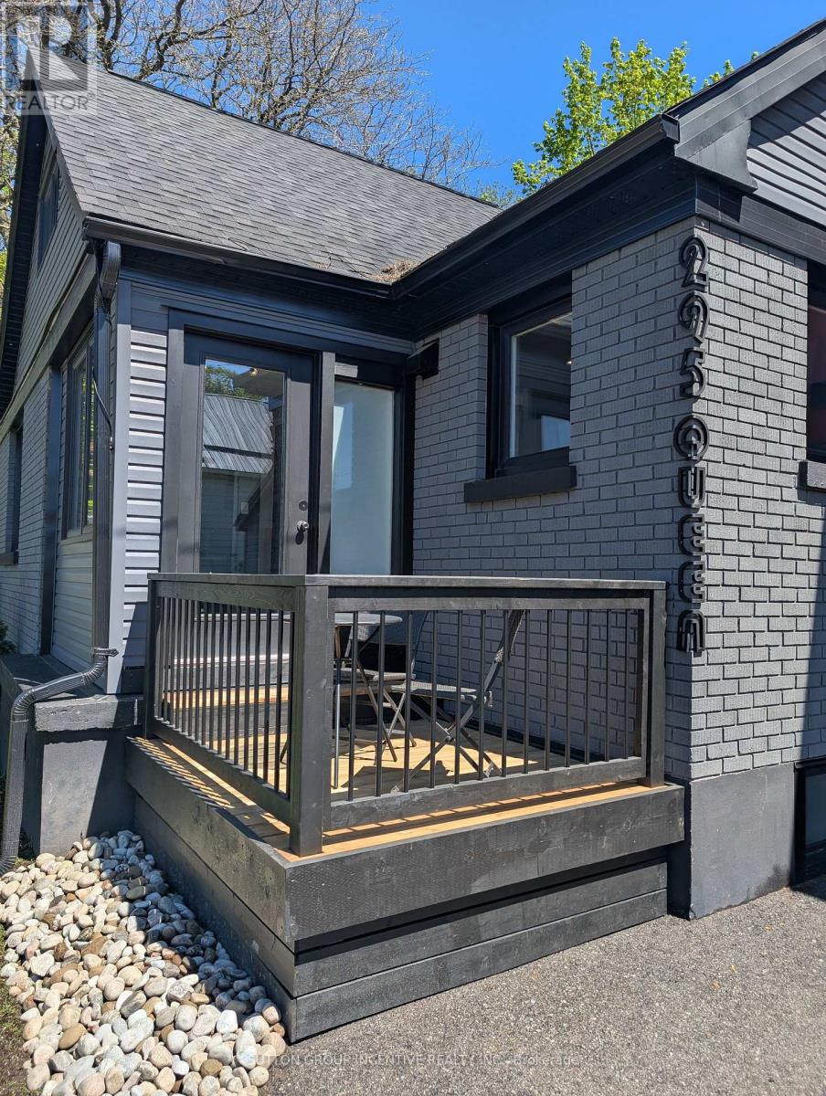 295 Queen Street, Midland, Ontario  L4R 3H5 - Photo 2 - S13157692