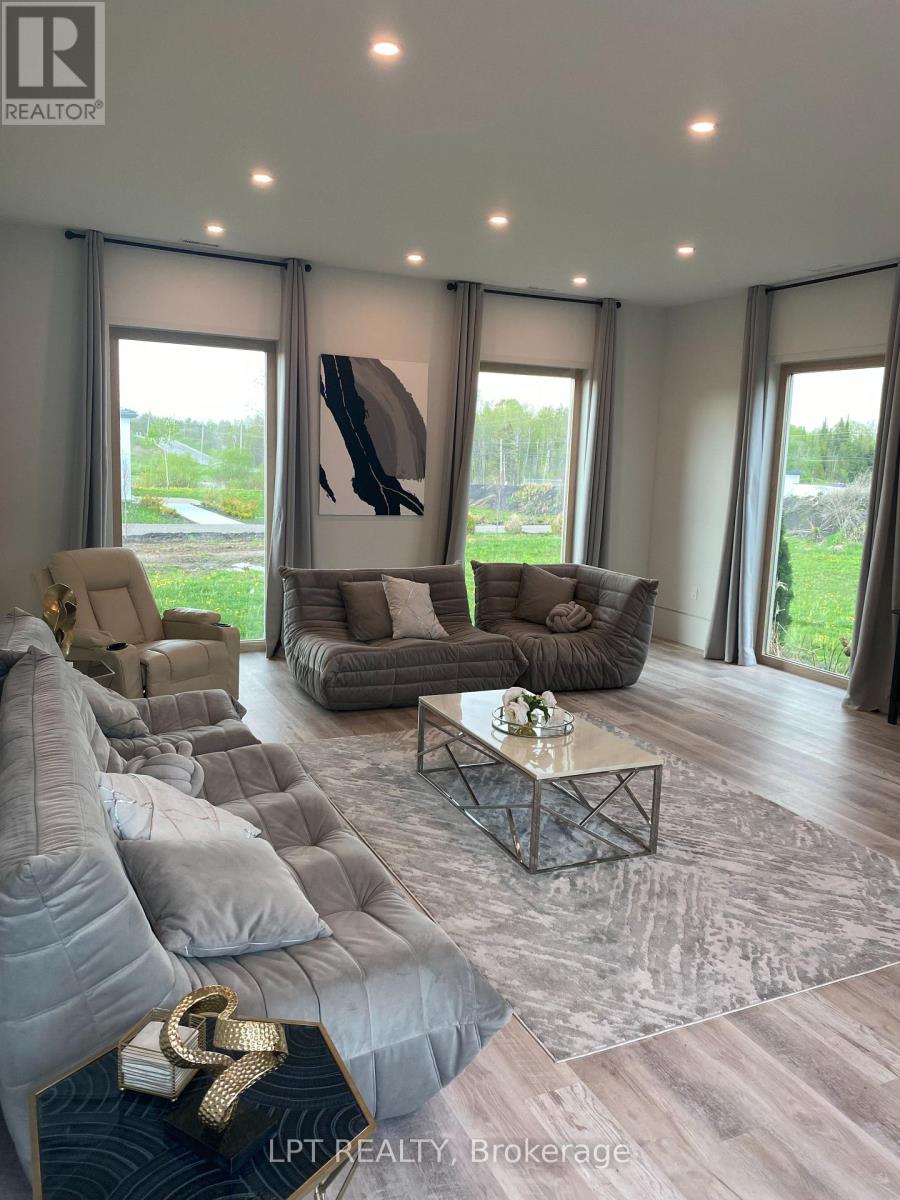 4252 Burnside Line, Severn, Ontario  L3V 0W1 - Photo 4 - S13157726