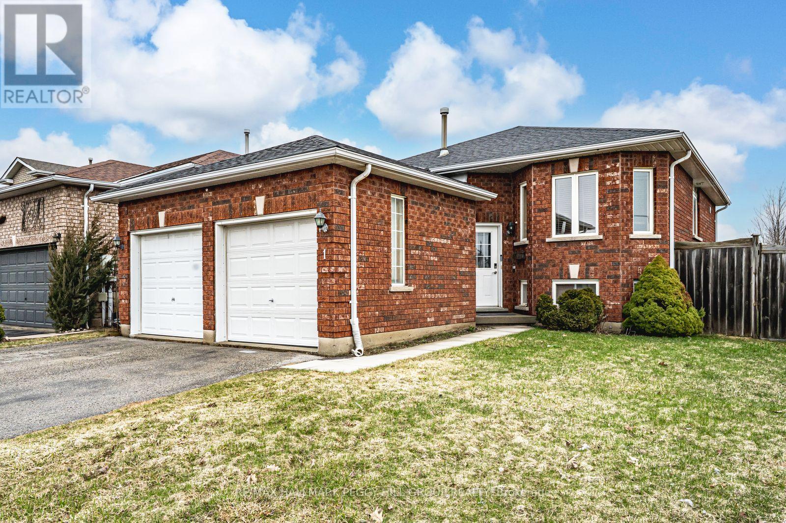 1 Michael Crescent, Barrie (East Bayfield), Ontario  L4M 6Y9 - Photo 1 - S13157962