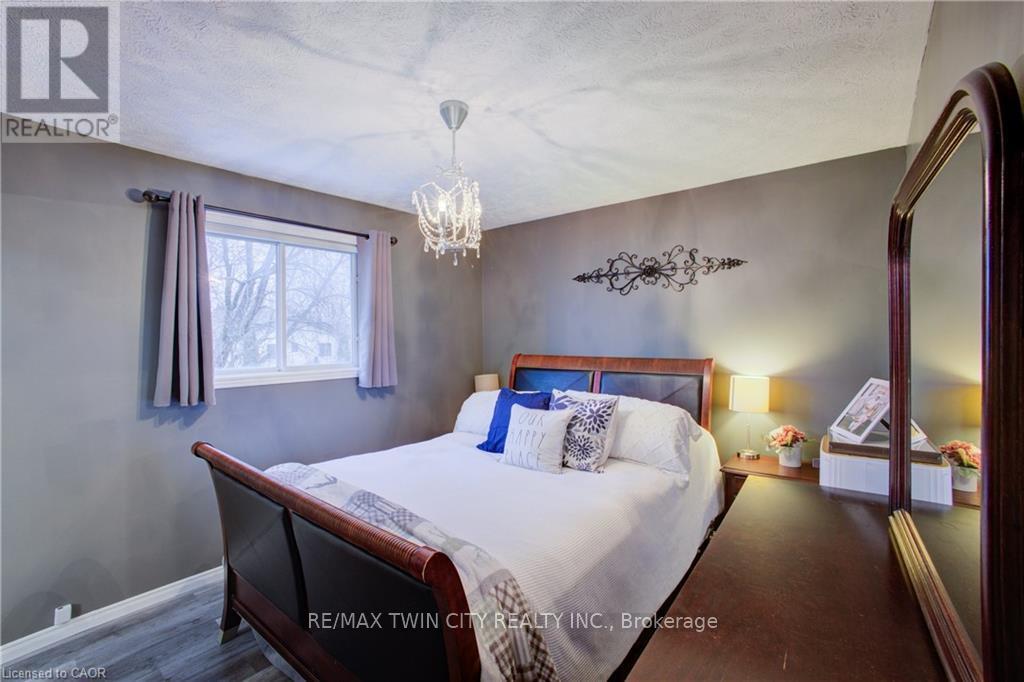 647 Kennard Crescent, Kincardine, Ontario  N2Z 1T4 - Photo 16 - X13071444