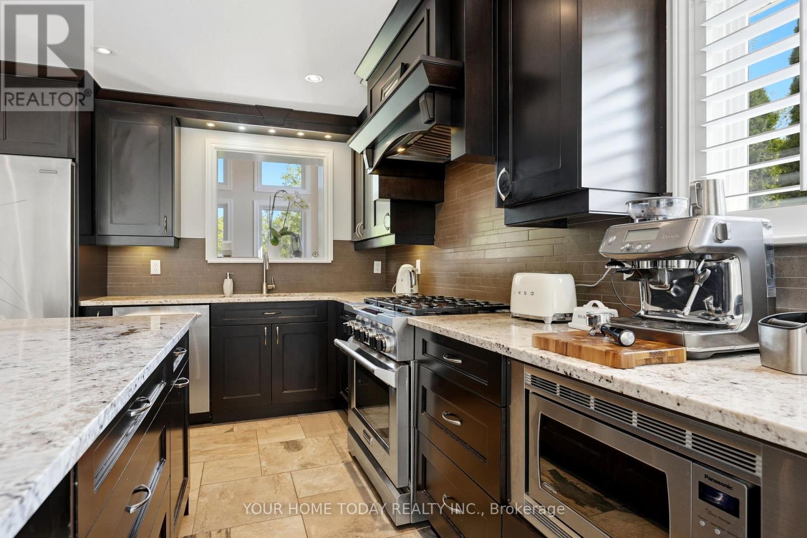 39 Eleanor Crescent, Halton Hills, Ontario  L7G 2T7 - Photo 12 - W13150492
