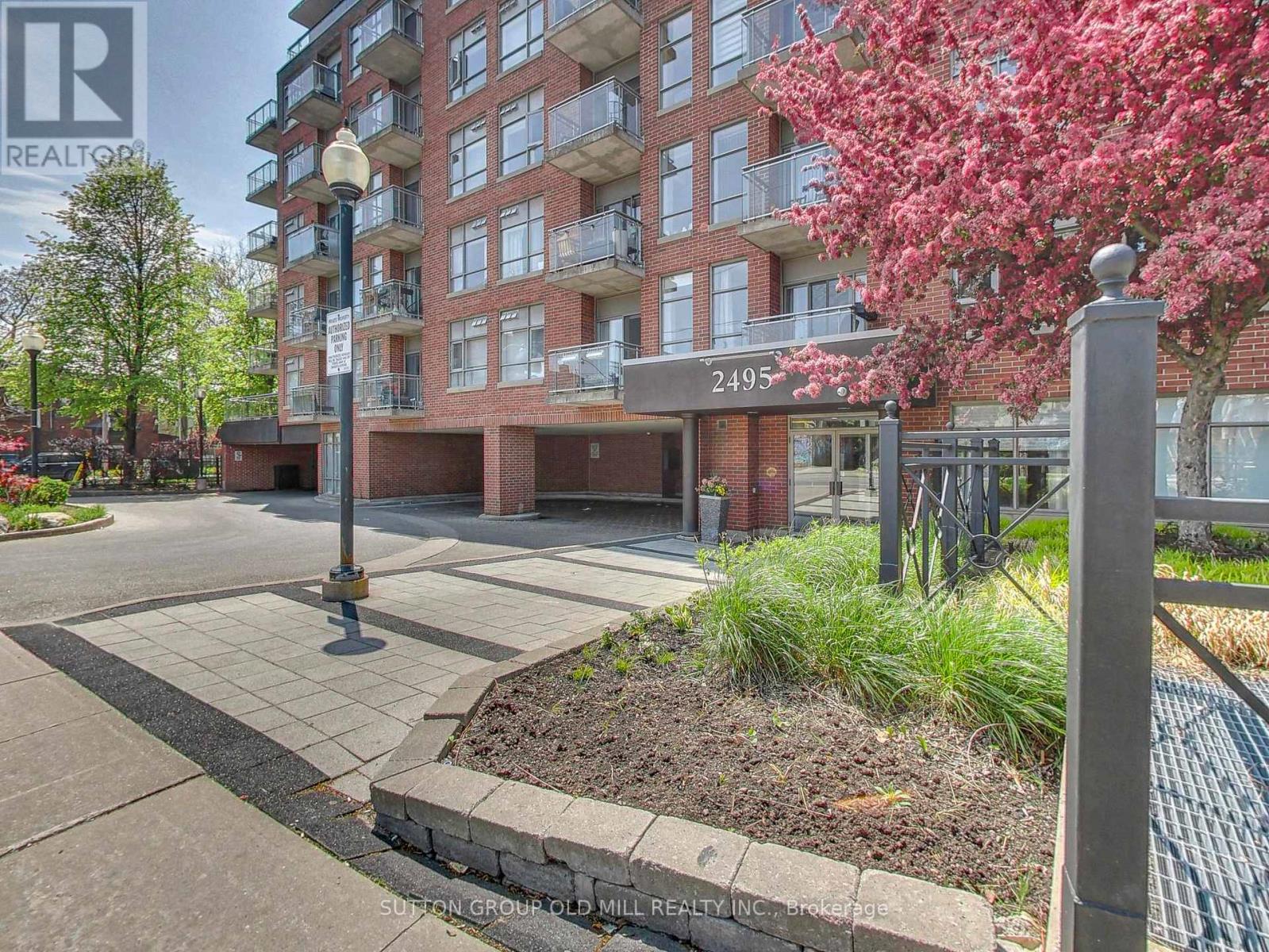 712 - 2495 Dundas Street W, Toronto, Ontario  M6P 1X4 - Photo 3 - W13157656