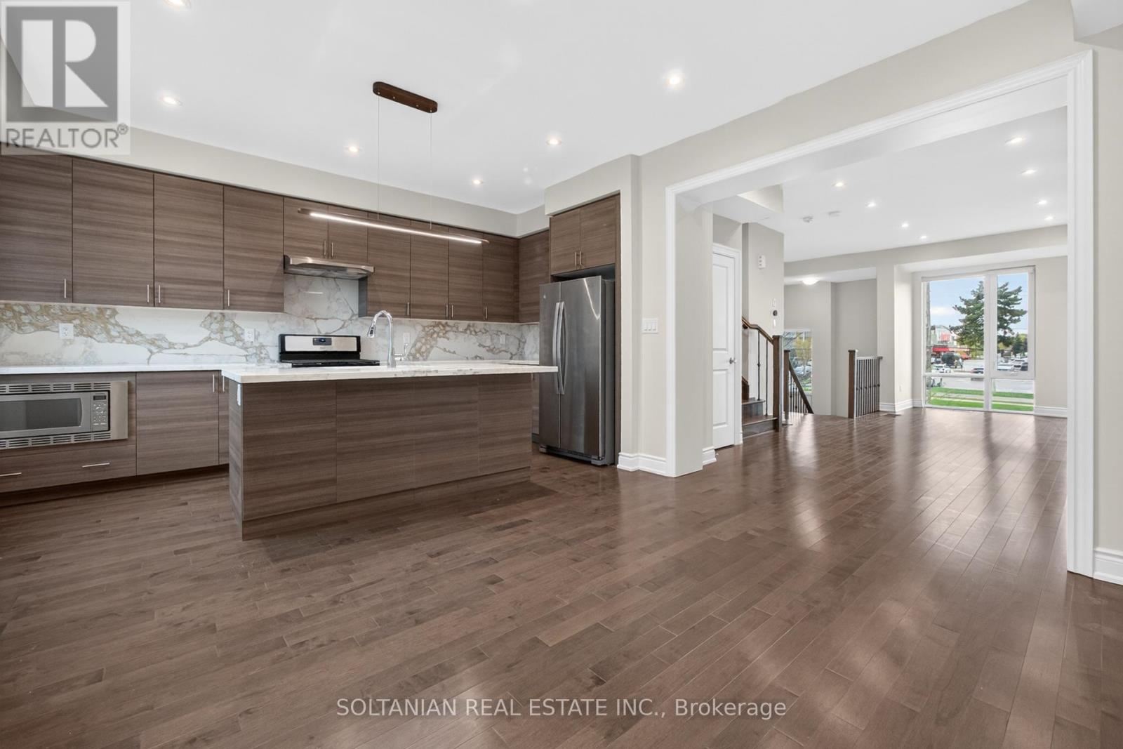 85 Pony Farm Drive, Toronto, Ontario  M9R 0B3 - Photo 11 - W13157686