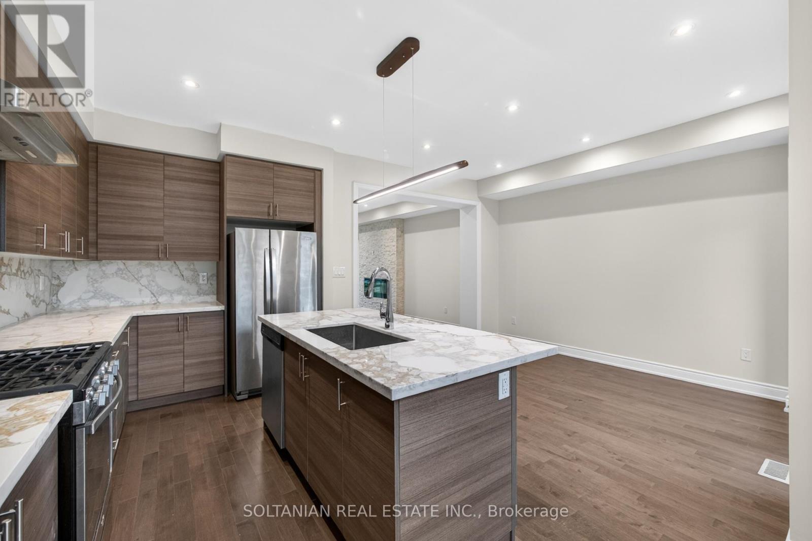 85 Pony Farm Drive, Toronto, Ontario  M9R 0B3 - Photo 14 - W13157686