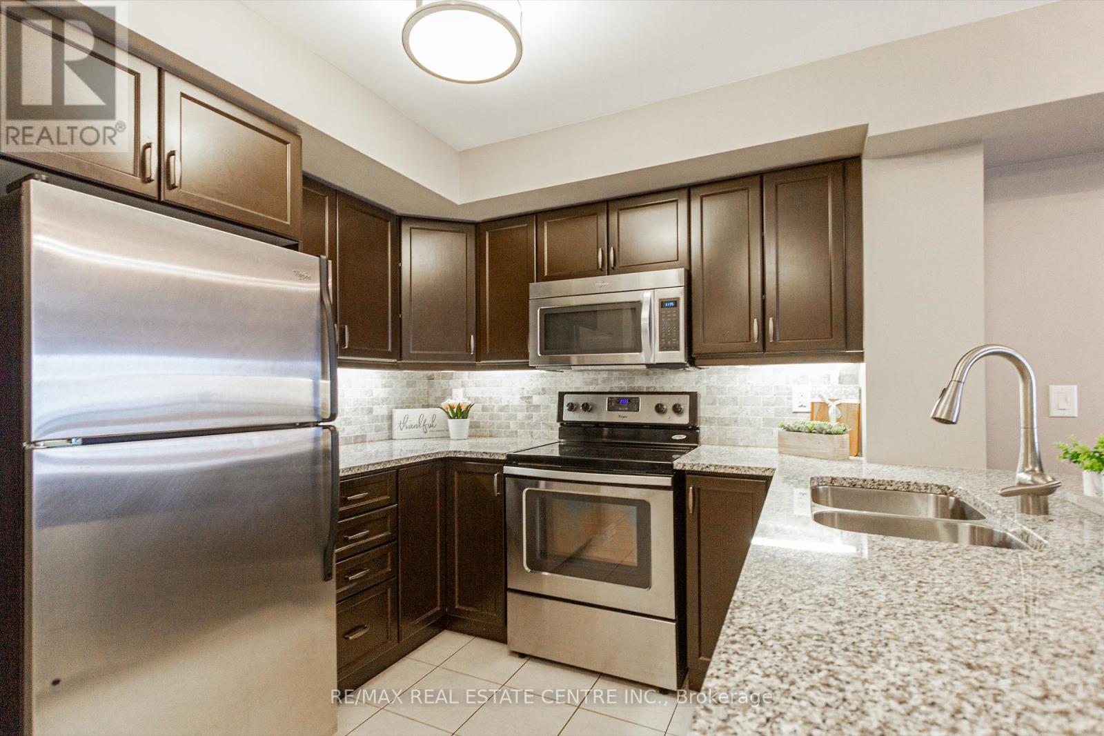 211 - 1045 Nadalin Heights, Milton, Ontario  L9T 8R5 - Photo 9 - W13157718