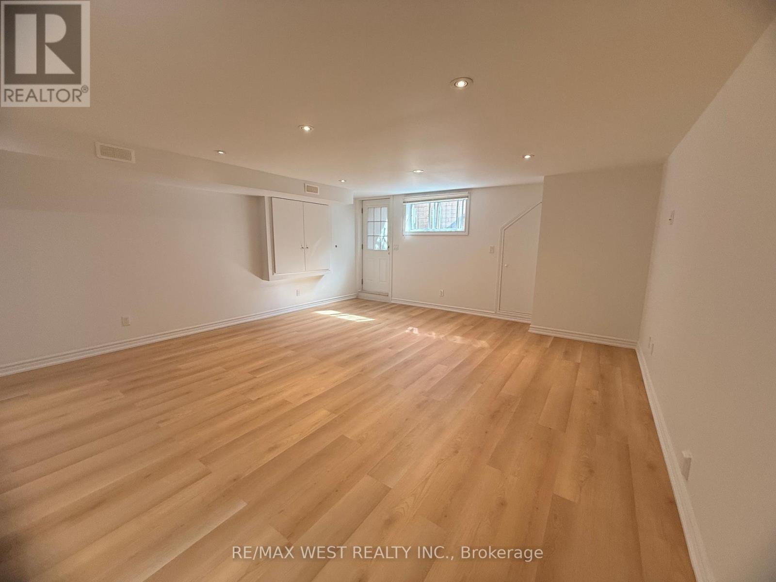 C - 334 Silverthorn Avenue, Toronto, Ontario  M6M 3G6 - Photo 3 - W13157760