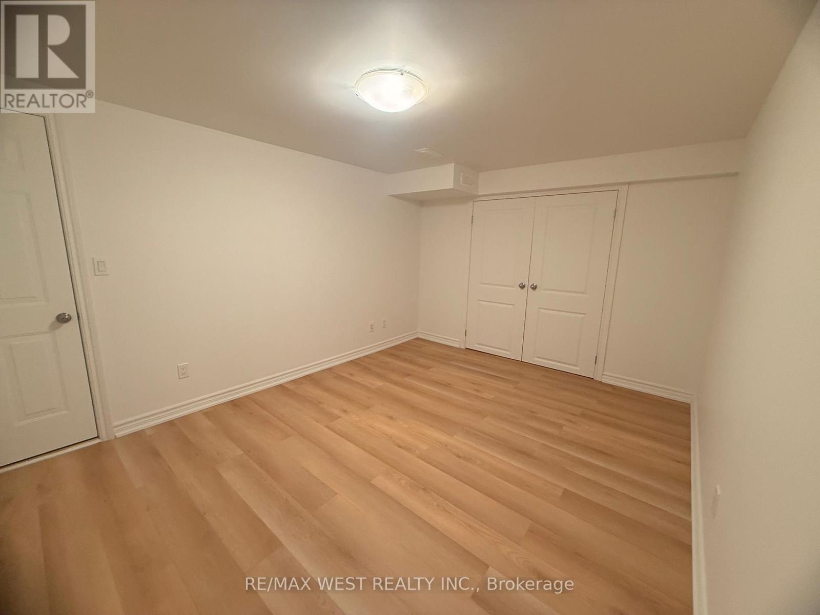 C - 334 Silverthorn Avenue, Toronto, Ontario  M6M 3G6 - Photo 9 - W13157760