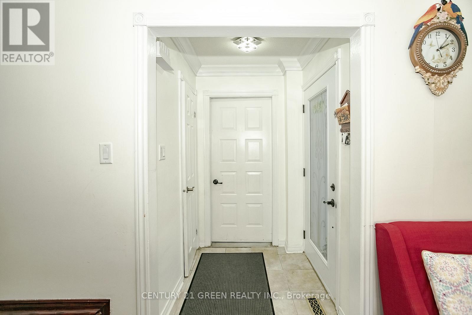 231 Murray Street, Brampton, Ontario  L6X 3M1 - Photo 3 - W13157768