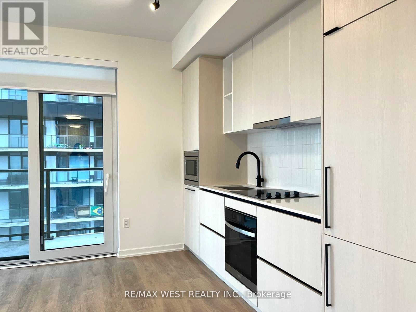2103 - 10 Graphophone Grove, Toronto (Dovercourt-Wallace Emerson-Junction), Ontario  M6H 0E5 - Photo 2 - W13157992