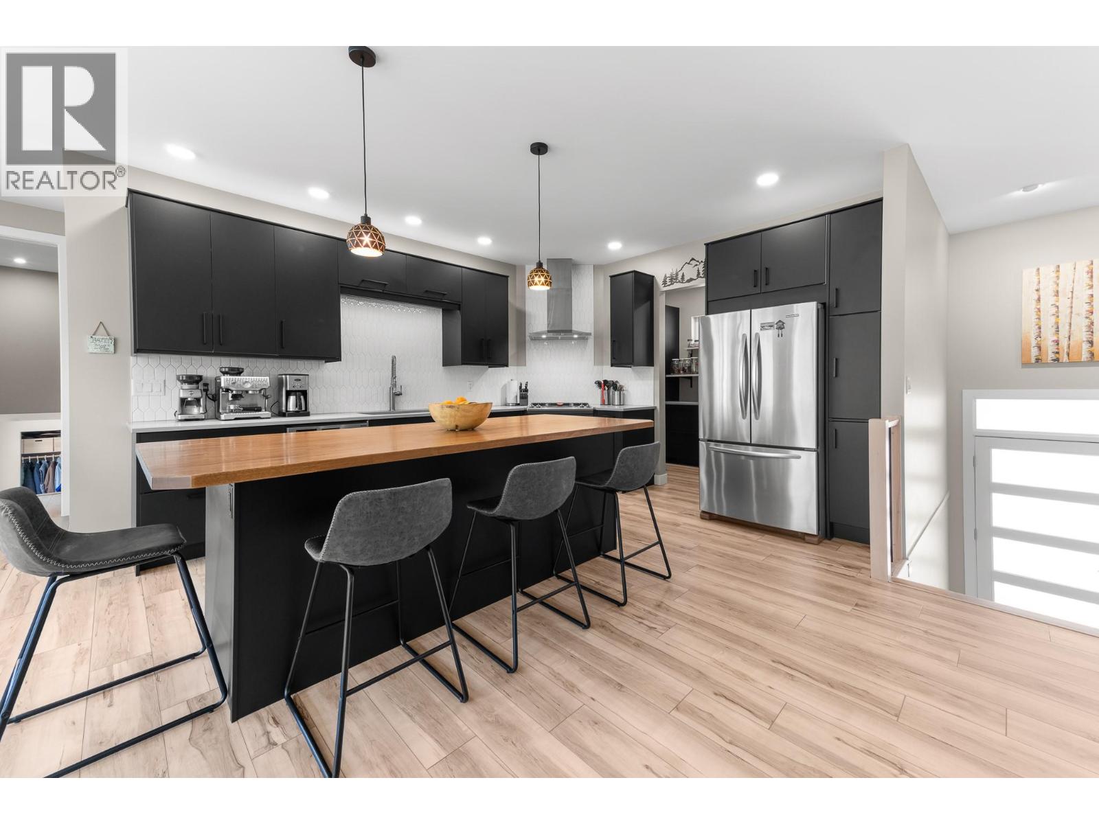 617 2nd Avenue, Keremeos, British Columbia  V0X 1N2 - Photo 5 - 10377576