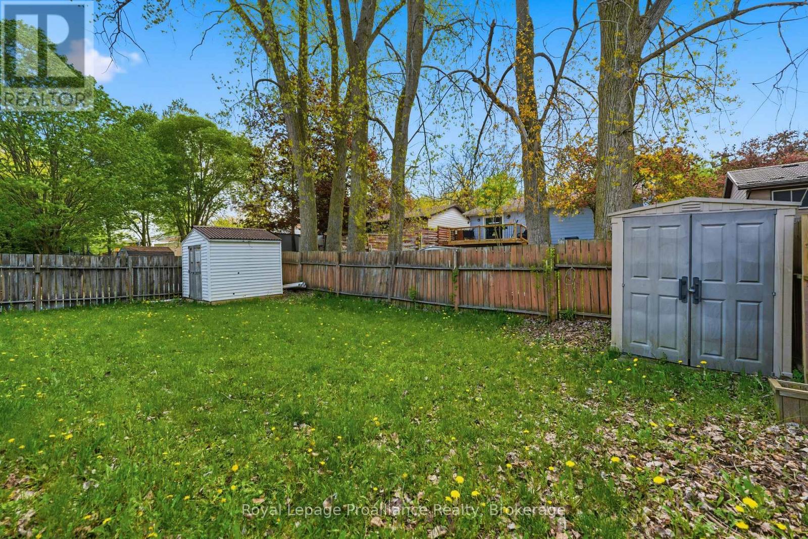 85 Nicholas Street, Quinte West, Ontario  K8V 4H7 - Photo 28 - X13158160