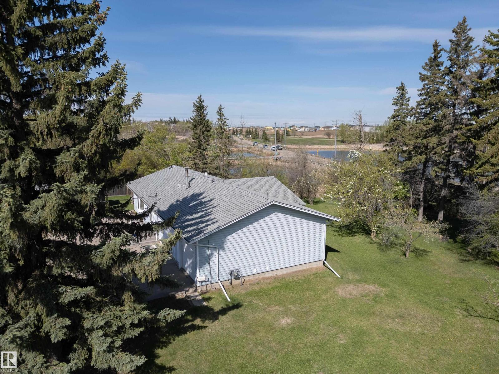 1551 Ellerslie Rd SW, Edmonton, Alberta  T6X 1A7 - Photo 35 - E4477582