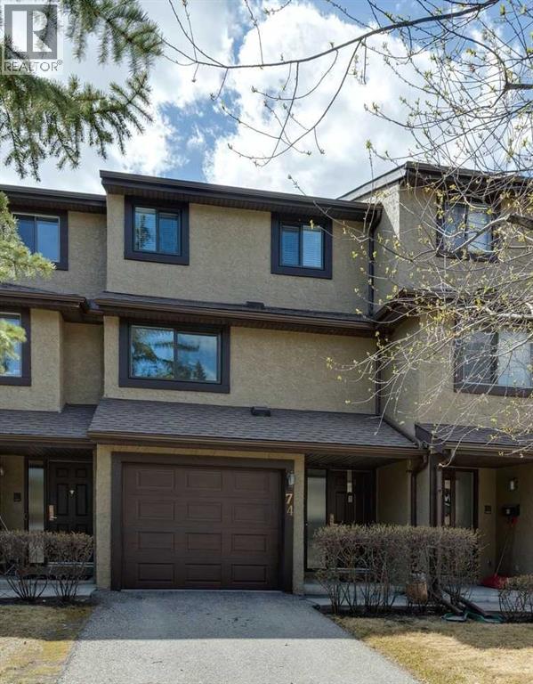 74 Glamis Gardens SW, Calgary, Alberta