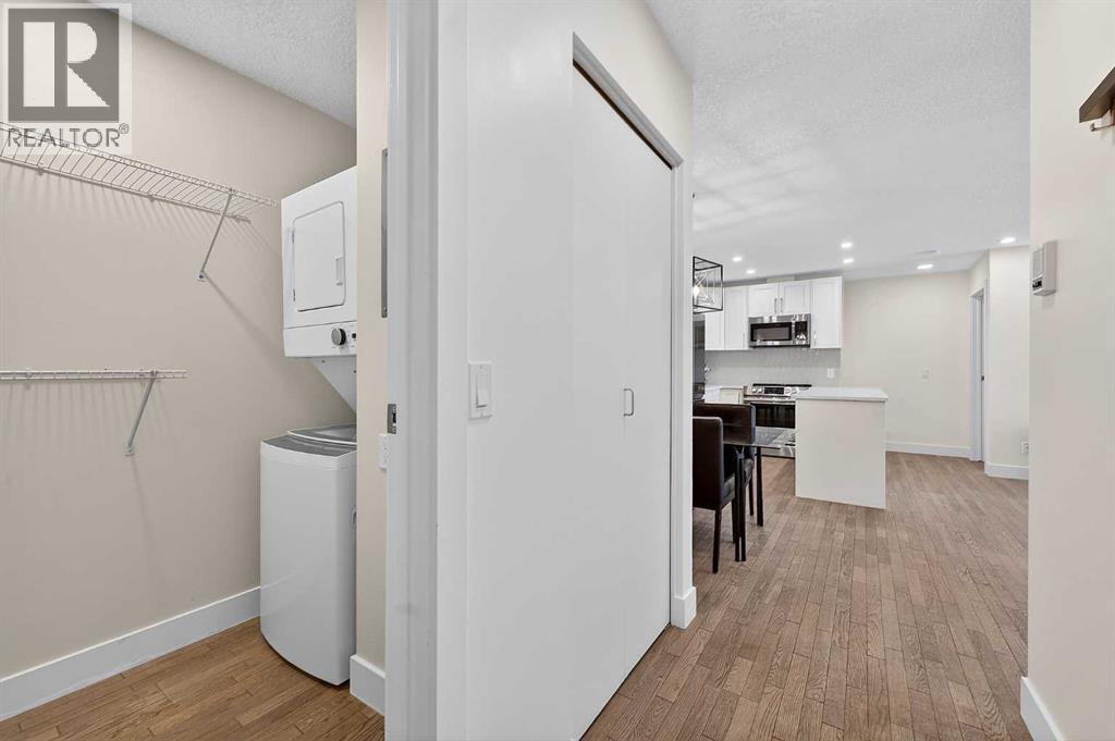 2031, 2031 Edenwold Heights NW, Calgary, Alberta  T3A 3Y2 - Photo 4 - A2312299