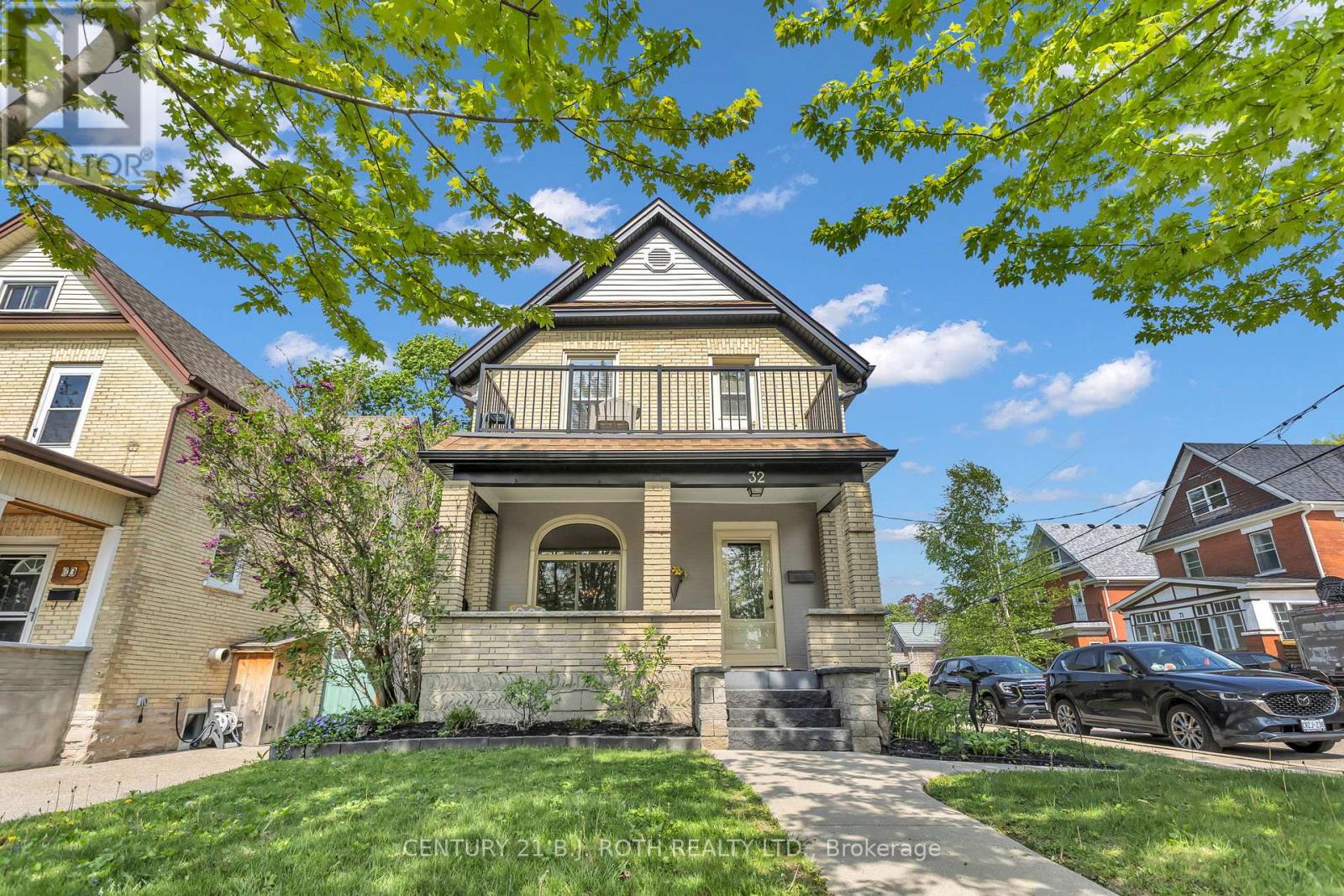 32 SAMUEL STREET, Kitchener, Ontario