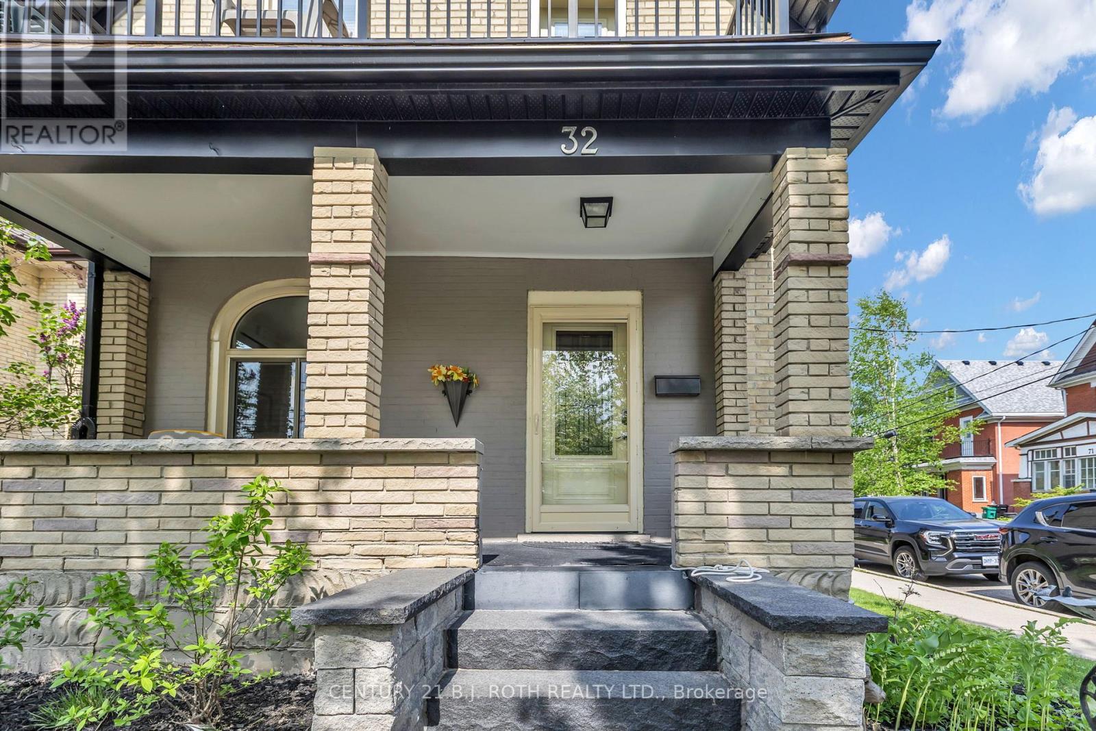 32 Samuel Street, Kitchener, Ontario  N2H 1P1 - Photo 3 - X13157680