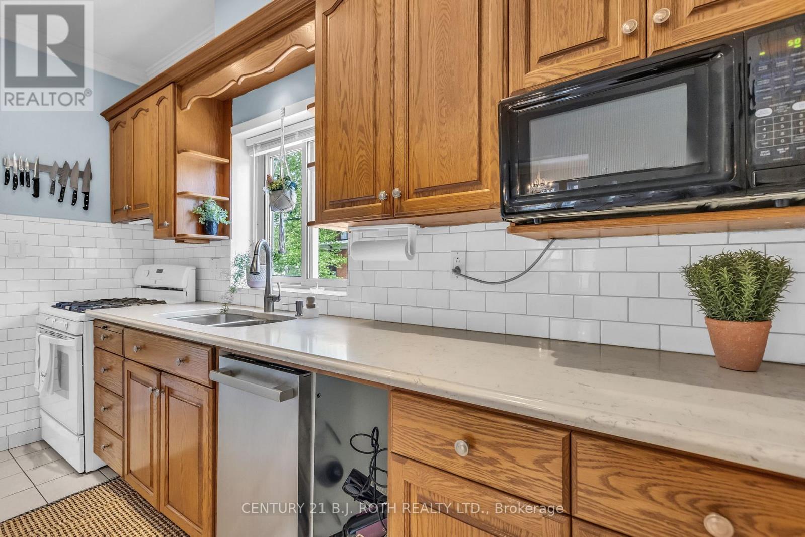 32 Samuel Street, Kitchener, Ontario  N2H 1P1 - Photo 7 - X13157680