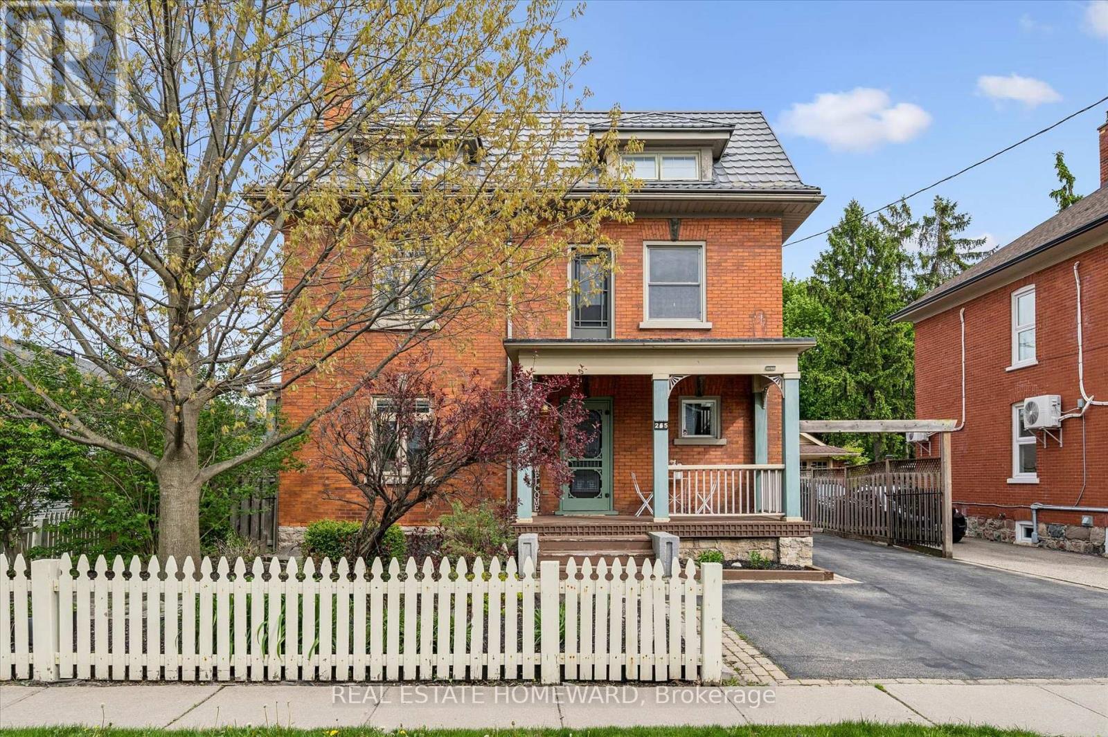 265 DOLPH STREET N, Cambridge, Ontario