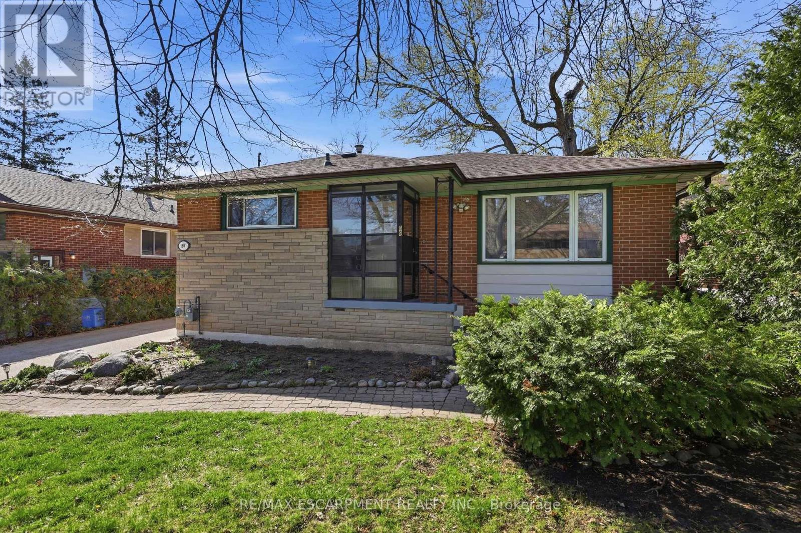 59 Purvis Drive, Hamilton, Ontario  L8S 2S5 - Photo 4 - X13157784