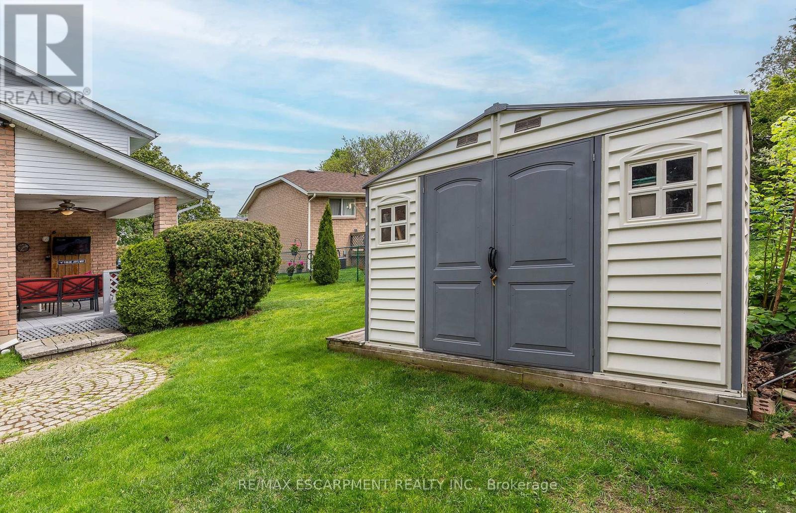 31 Blackfriar Lane, Brantford, Ontario  N3R 7M2 - Photo 25 - X13157846