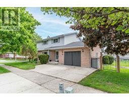 31 BLACKFRIAR LANE, Brantford, Ontario