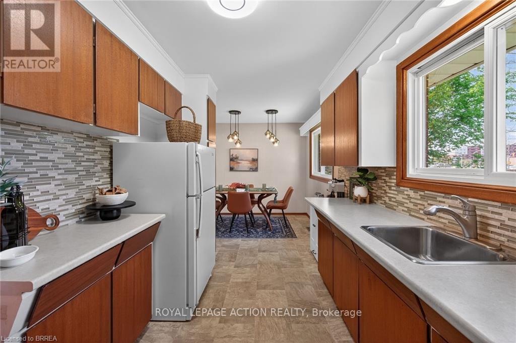 15 Tranquility Street, Brantford, Ontario  N3R 3H6 - Photo 6 - X13157976