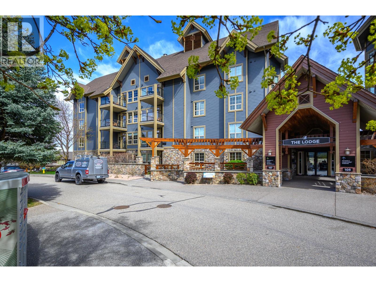 107 Village Centre Court Unit# 217, Vernon, British Columbia V1H 1Y8 - Photo 1 - 10383124