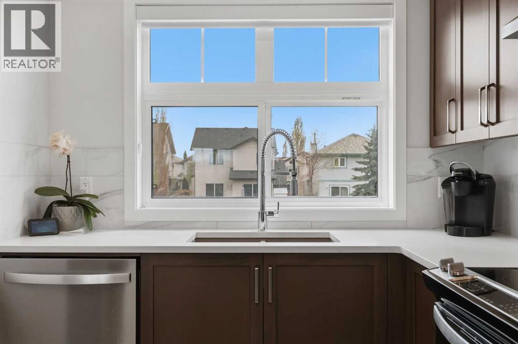 11 Les Jardins Park SE, Calgary, Alberta  T2C 5V3 - Photo 17 - A2311719