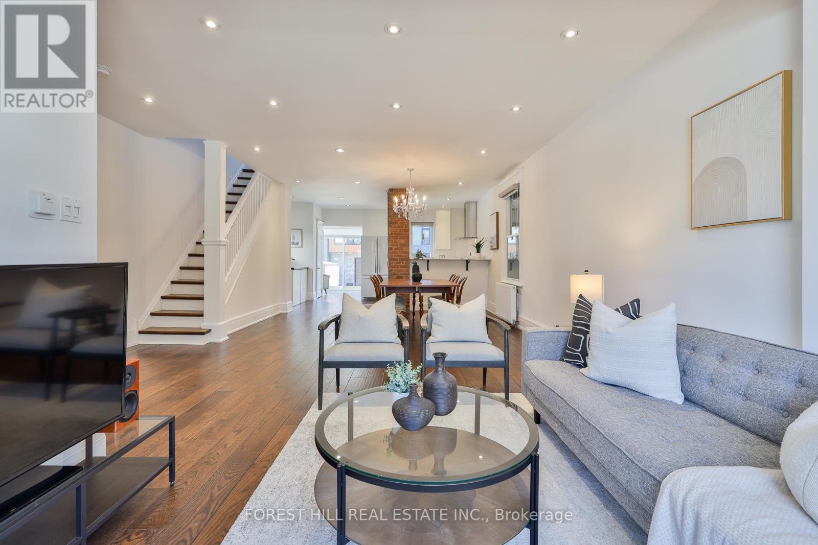 163 Wychwood Avenue, Toronto, Ontario  M6C 2T4 - Photo 6 - C13158030