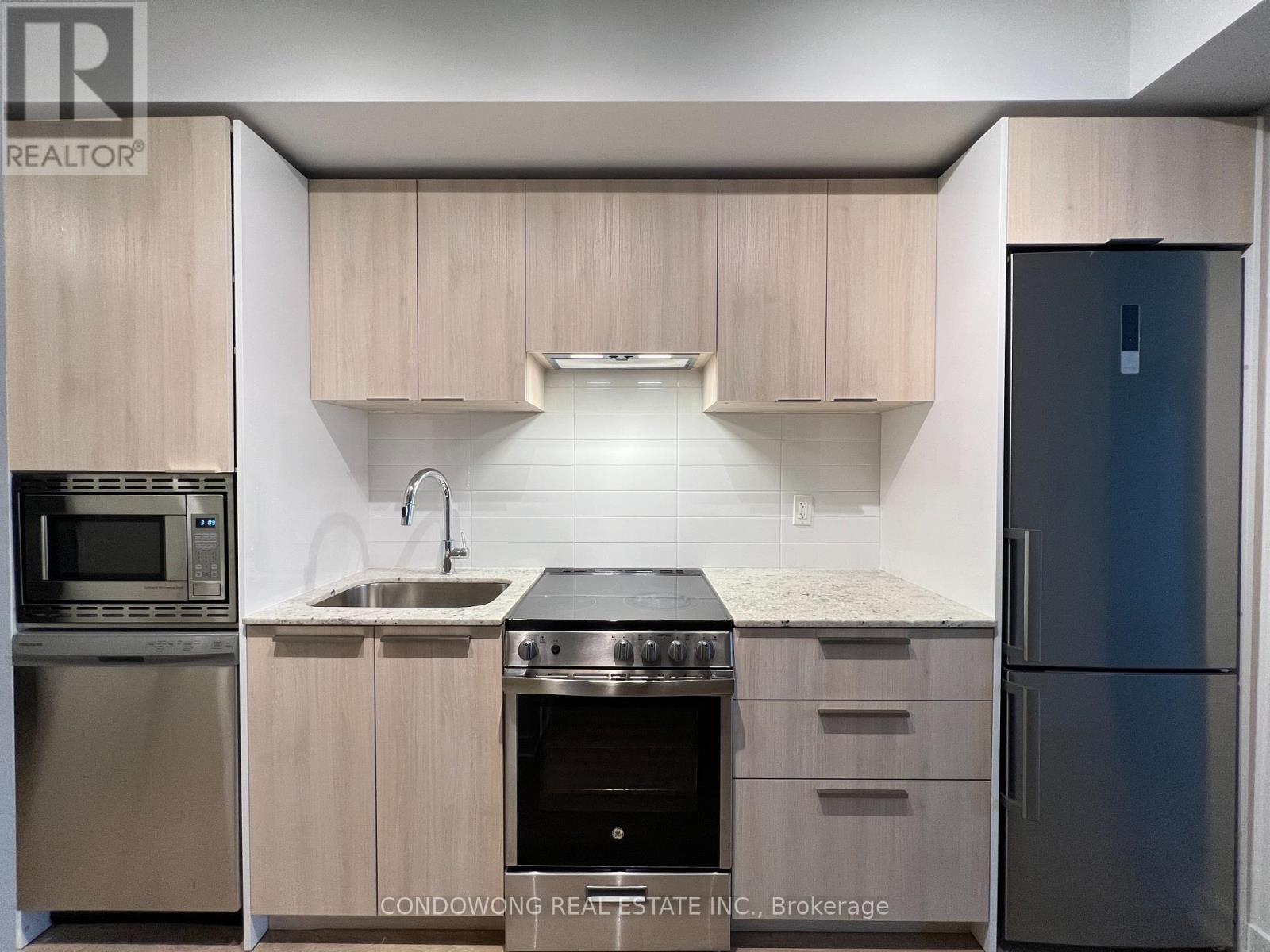 3304 - 501 Yonge Street, Toronto, Ontario  M4Y 0G8 - Photo 2 - C13158070