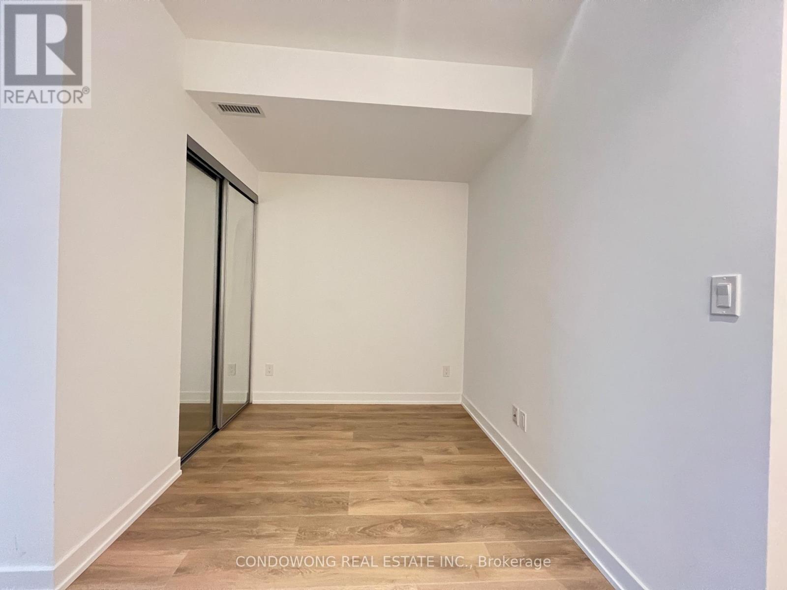 3304 - 501 Yonge Street, Toronto, Ontario  M4Y 0G8 - Photo 3 - C13158070