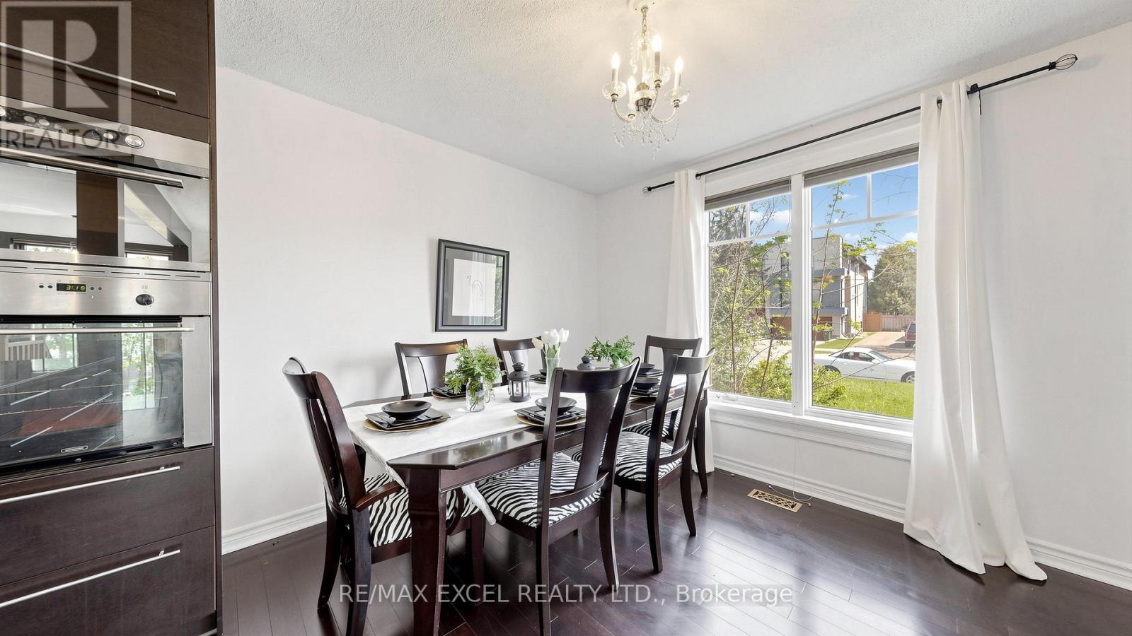 254 Patricia Avenue, Toronto, Ontario  M2M 1J8 - Photo 10 - C13158084