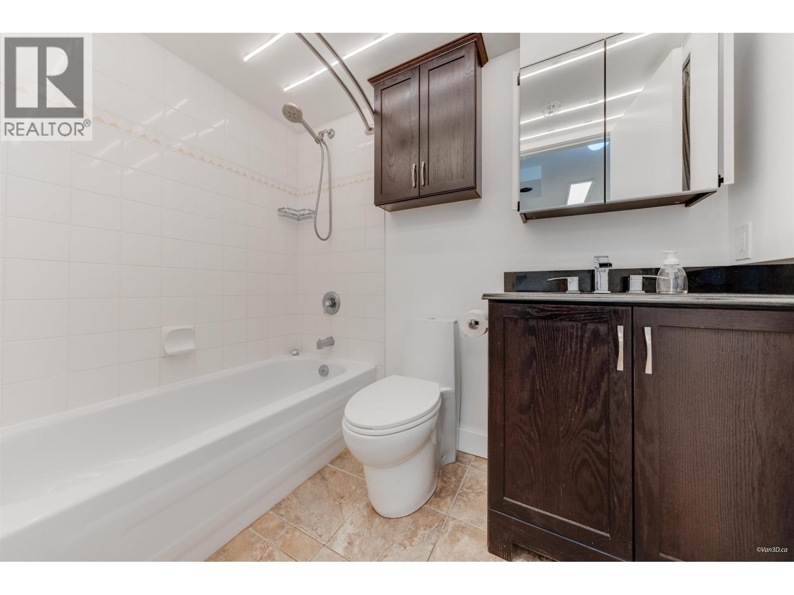 606 720 Carnarvon Street, New Westminster, British Columbia  V3M 6S2 - Photo 3 - R3126452
