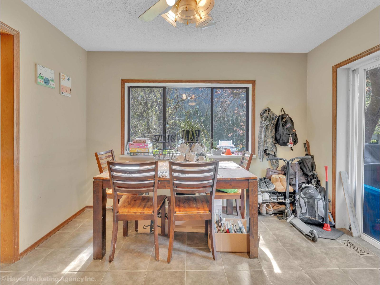 20107 Beacon Road, Hope, Hope, British Columbia  V0X 1L0 - Photo 5 - R3111335