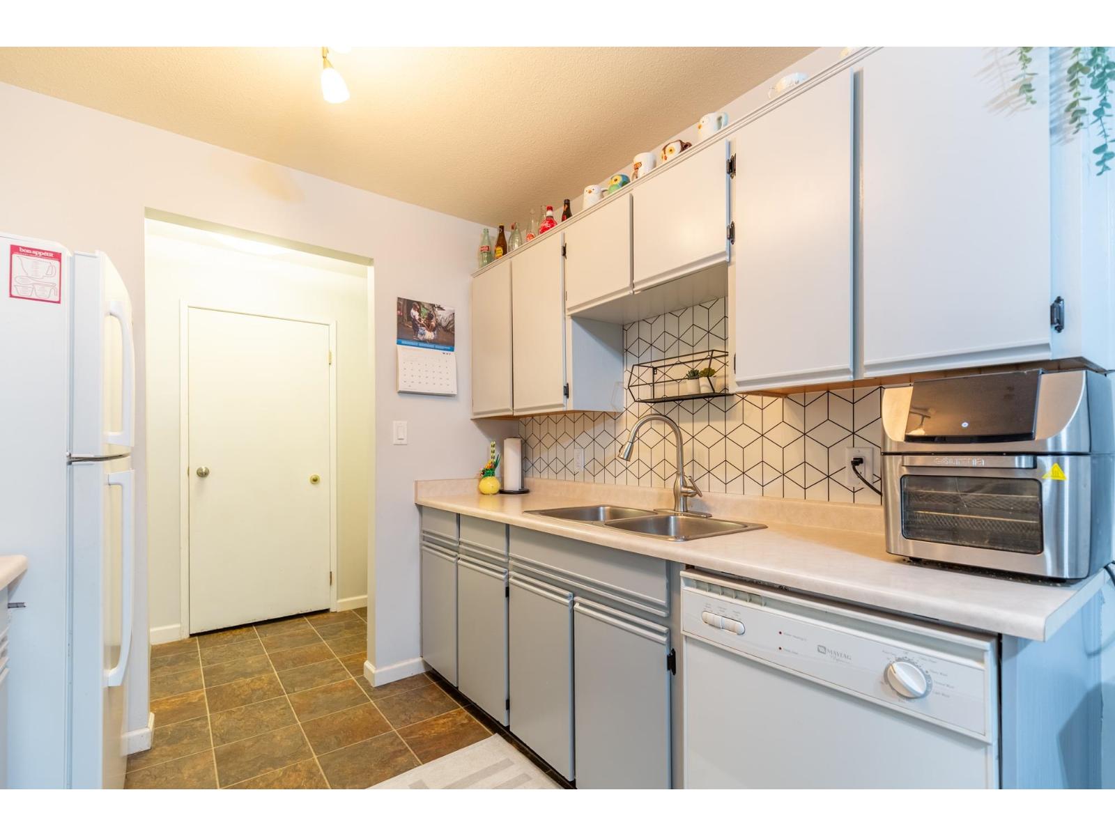 302 2567 Victoria Street, Abbotsford, British Columbia V2T 2T4 - Photo 18 - R3124989