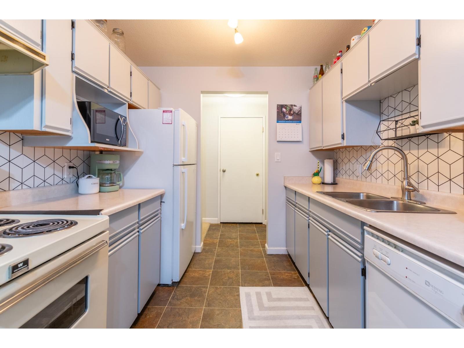 302 2567 Victoria Street, Abbotsford, British Columbia V2T 2T4 - Photo 20 - R3124989