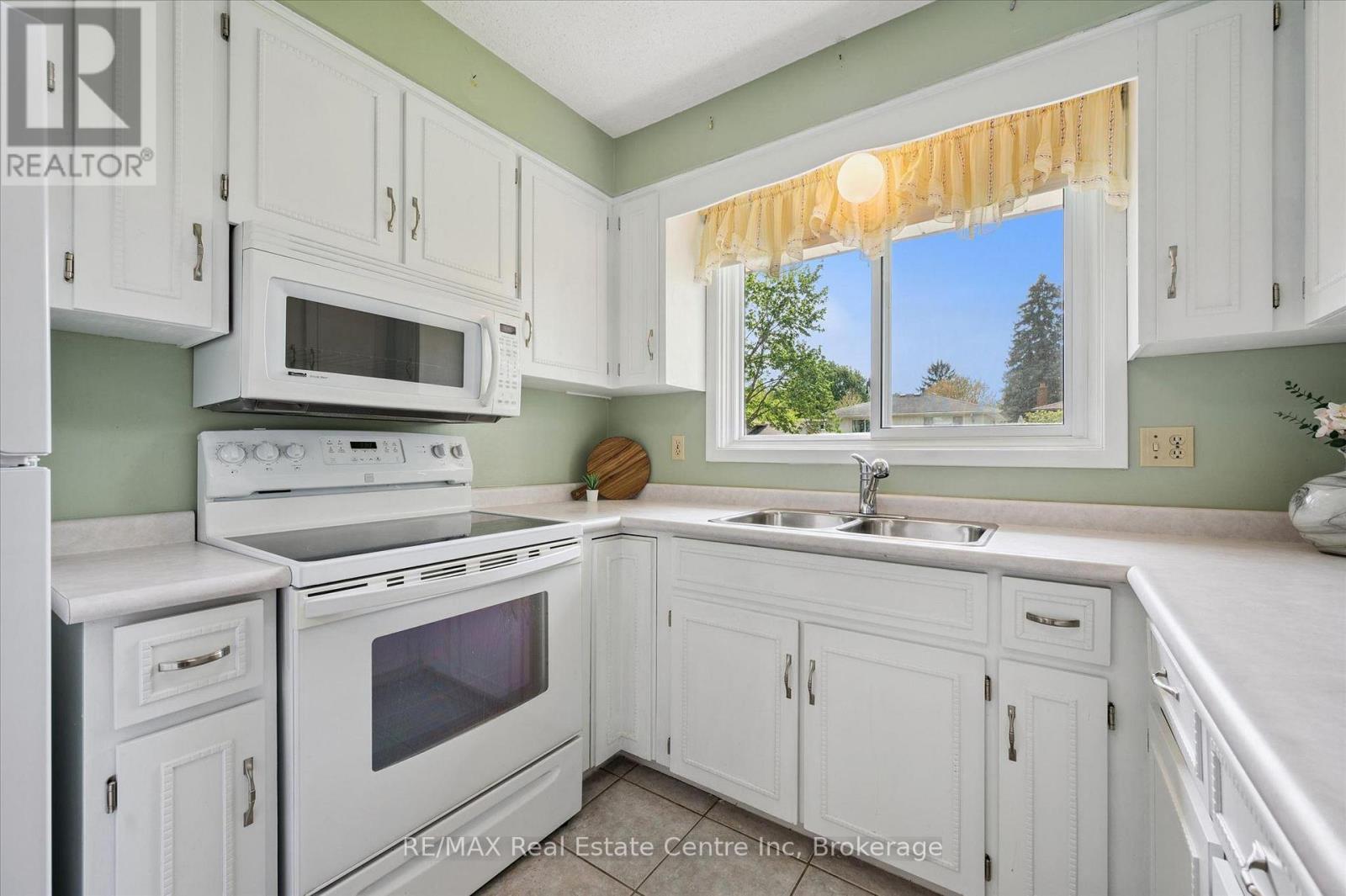 17 Glenda Court, Guelph, Ontario N1H 6V6 - Photo 7 - X13158072
