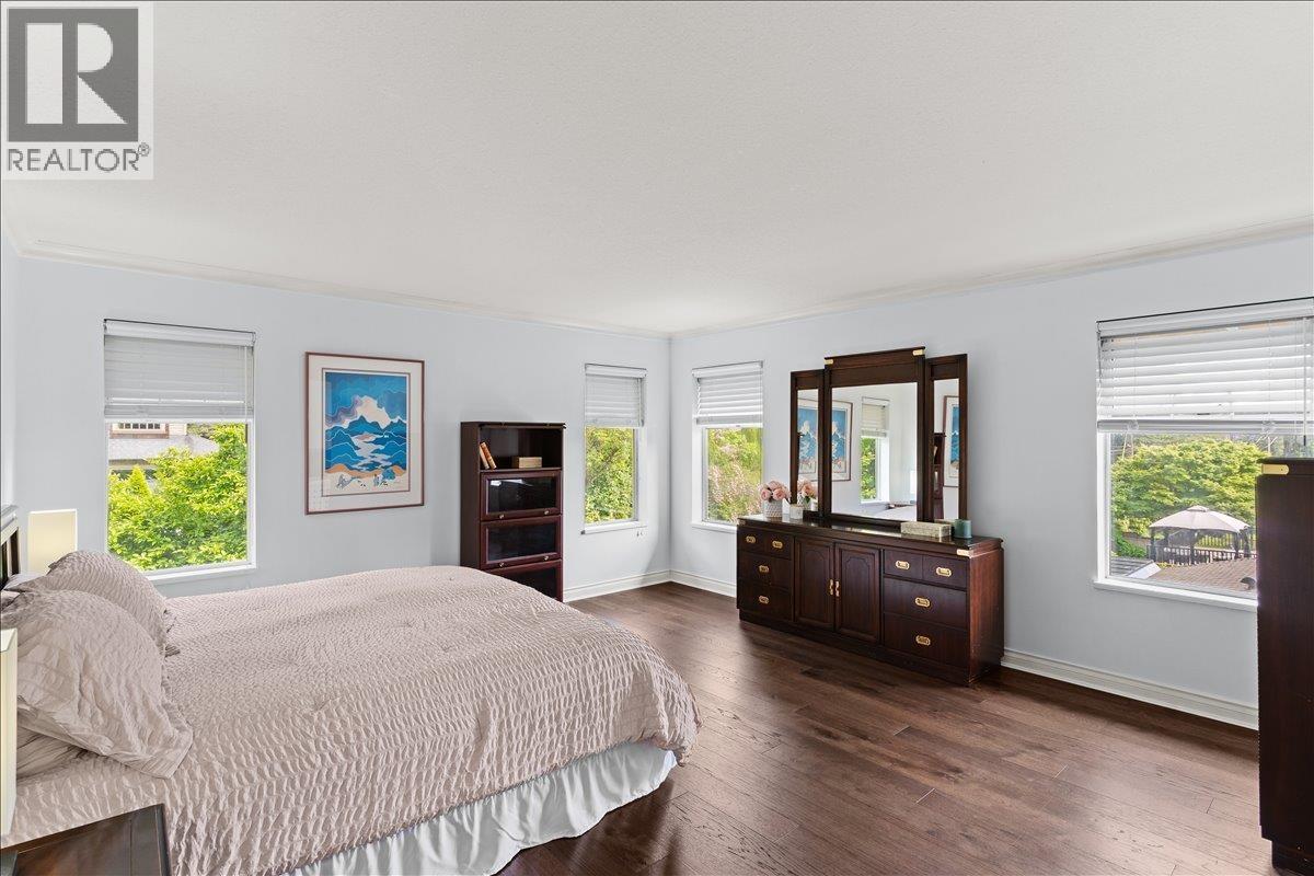 2471 Mowat Place, North Vancouver, British Columbia V7H 2X2 - Photo 15 - R3126454