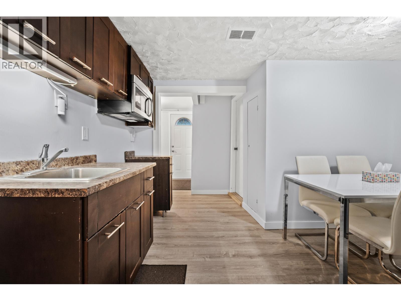 443-445 W Keith Road, North Vancouver, British Columbia  V7M 1M2 - Photo 28 - R3126468
