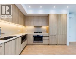 1 2868 NANAIMO STREET, Vancouver, British Columbia