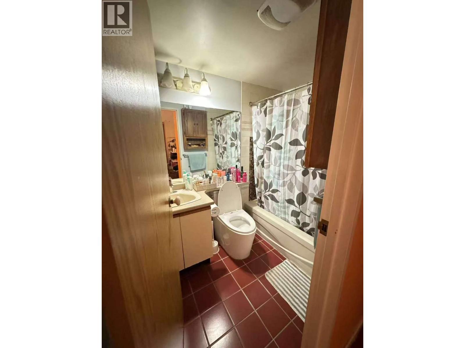 204 5790 Patterson Avenue, Burnaby, British Columbia  V5H 4H6 - Photo 10 - R3126459