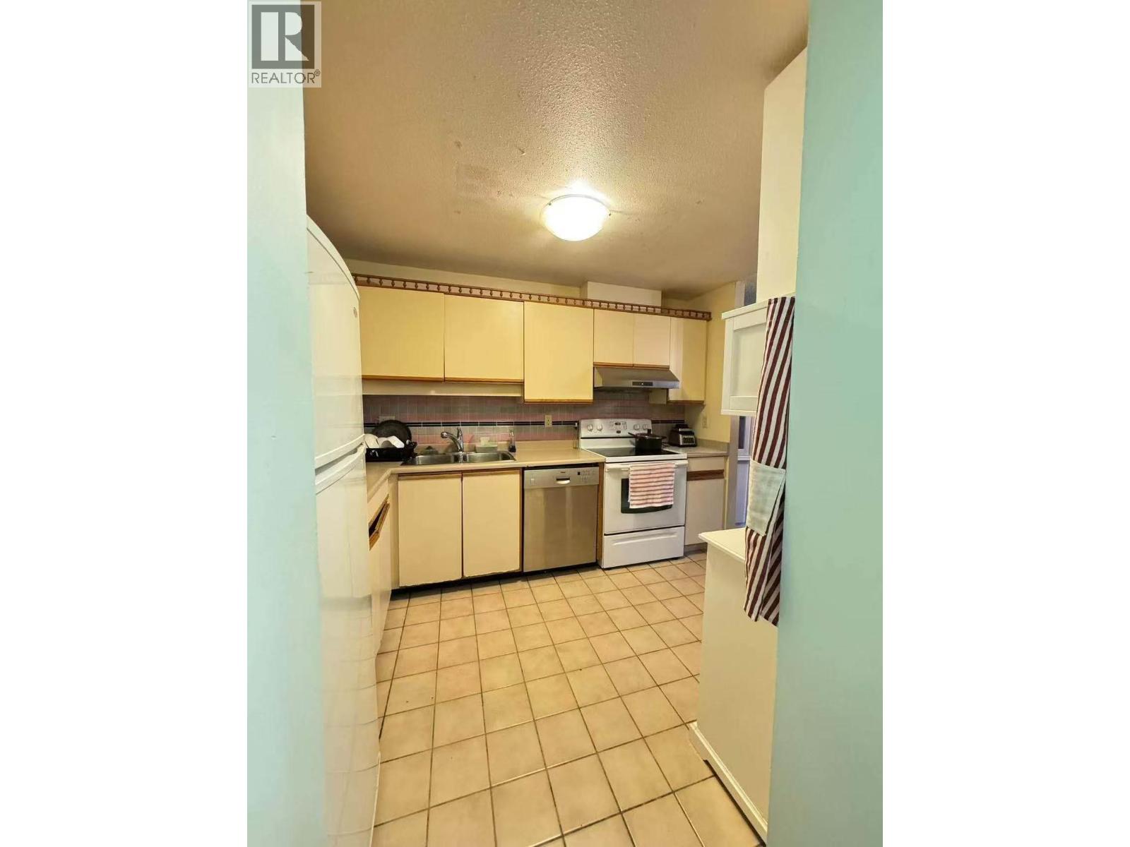204 5790 Patterson Avenue, Burnaby, British Columbia  V5H 4H6 - Photo 4 - R3126459