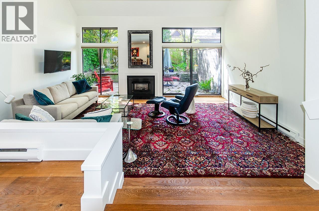 TH 2324 W 6TH AVENUE, Vancouver, British Columbia