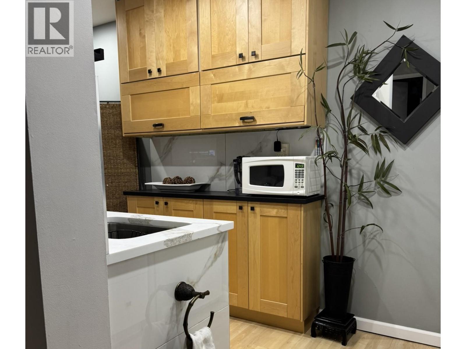 417 1080 Pacific Street, Vancouver, British Columbia  V6E 4C2 - Photo 3 - R3126510